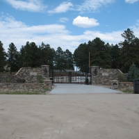 1508J - Stone Entrance Gate Caps