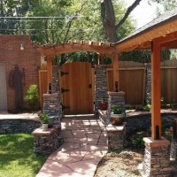 1508H - Custom Fence And Gate Stone Columns Arbor Flagstone Patio