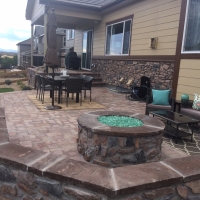 1607D - Stone Firepit Green Lava Rocks Seat Wall Paver Patio